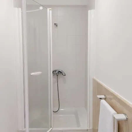 Neves By Bca * Фуншал