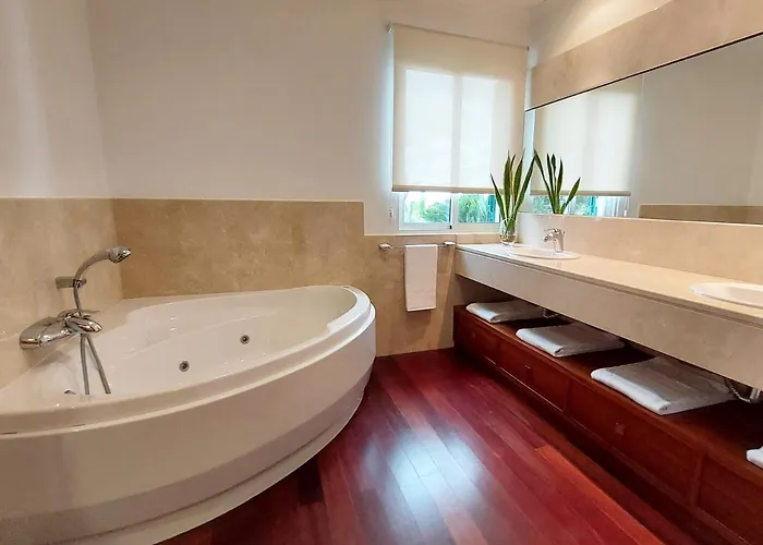 Neves By Bca * Funchal (Madeira)